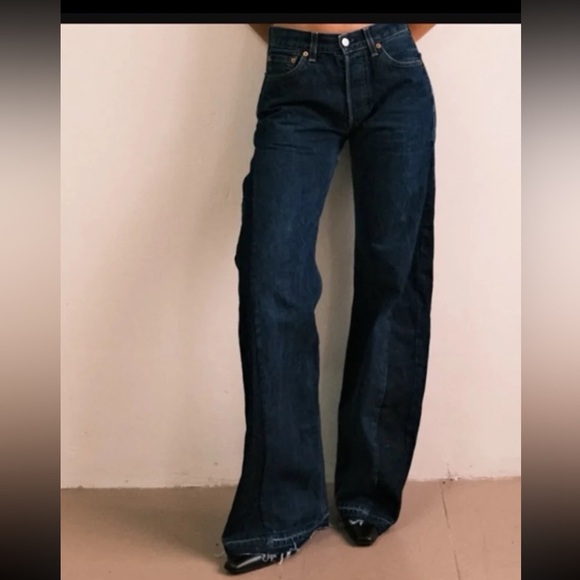 VOUT ATELIER
WIDE LEG FIT DENIM JEANS - DEEP INDIGO
Size 30 - Picture 2 of 12